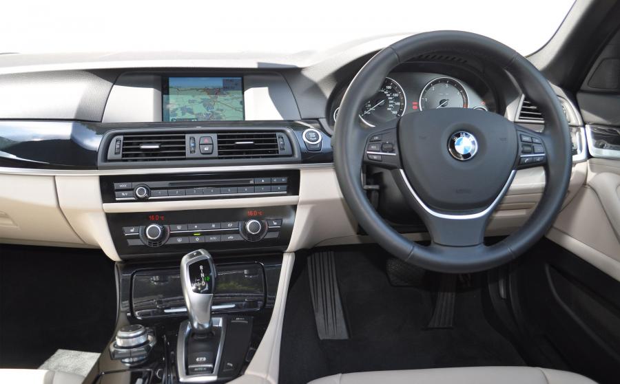  BMW 520d EfficientDynamics Saloon 2012 года  (фото 7 из 8)